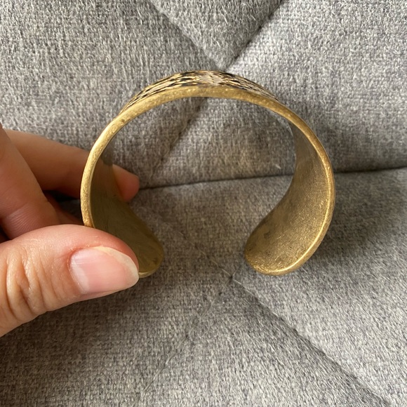 Metal Cuff Bracelet - Picture 5 of 6